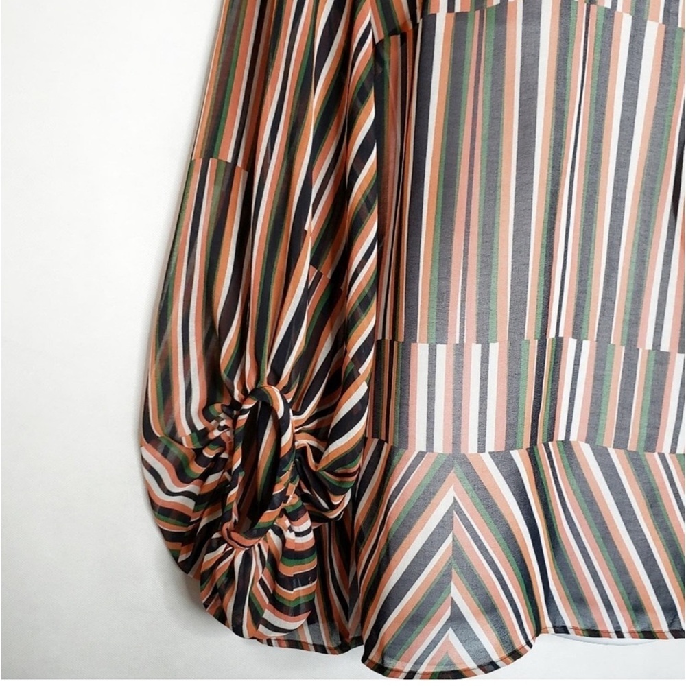 Cabi The Ultimate Top Size XS•EUC - Picture 10 of 12